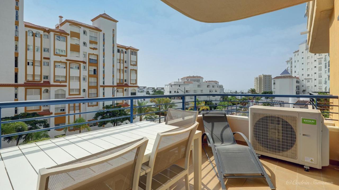 Cozy Apartment Overlooking Estepona'S Marina! Экстерьер фото